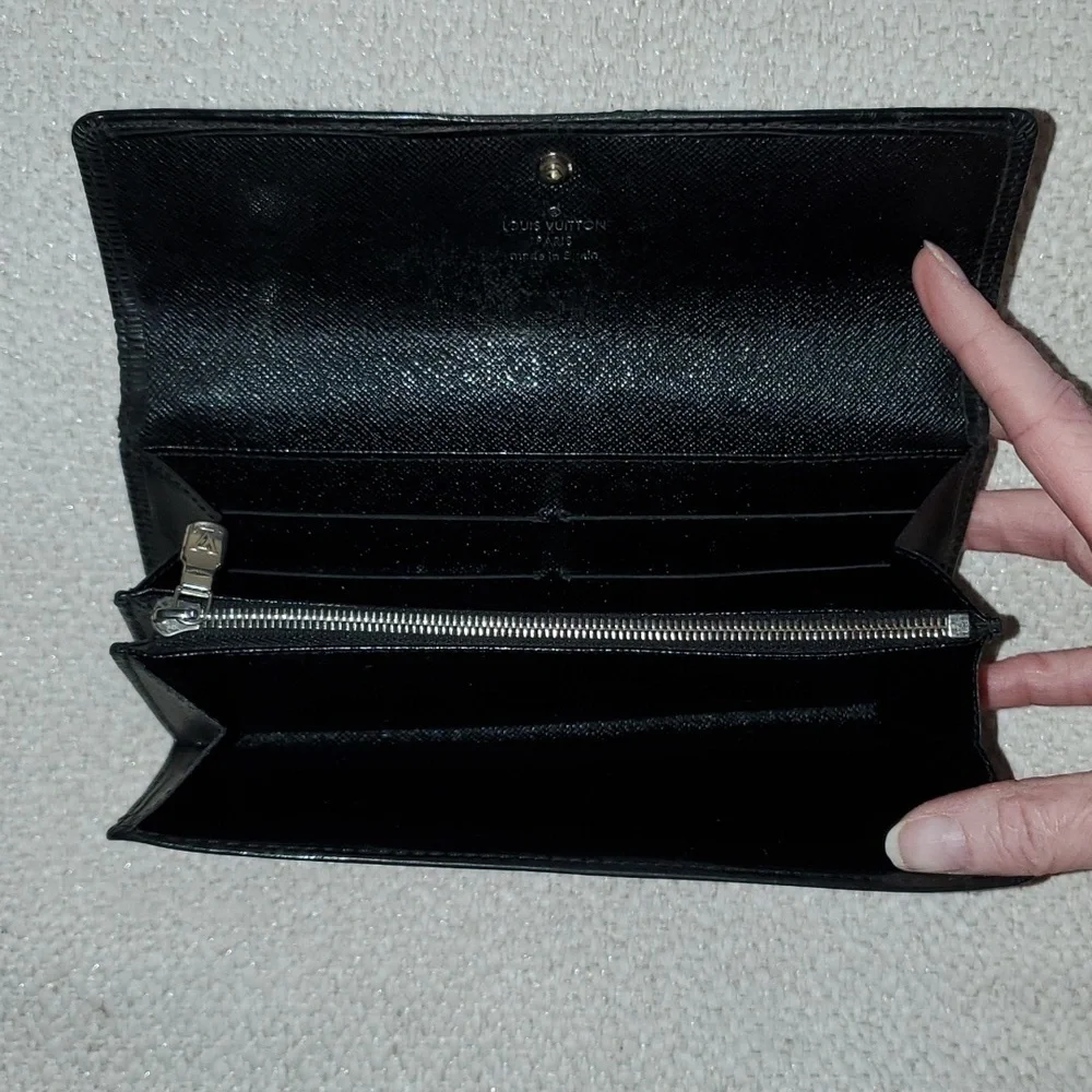 Louis Vuitton Epi Leather Sarah Long Wallet
